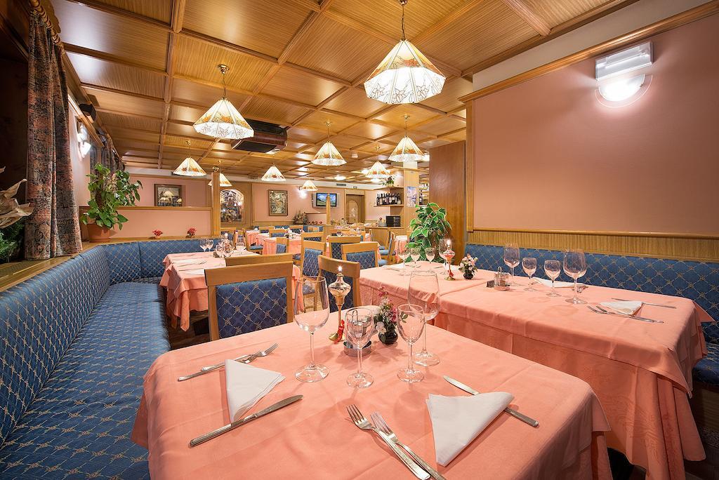 Hotel Centro's Livigno Esterno foto
