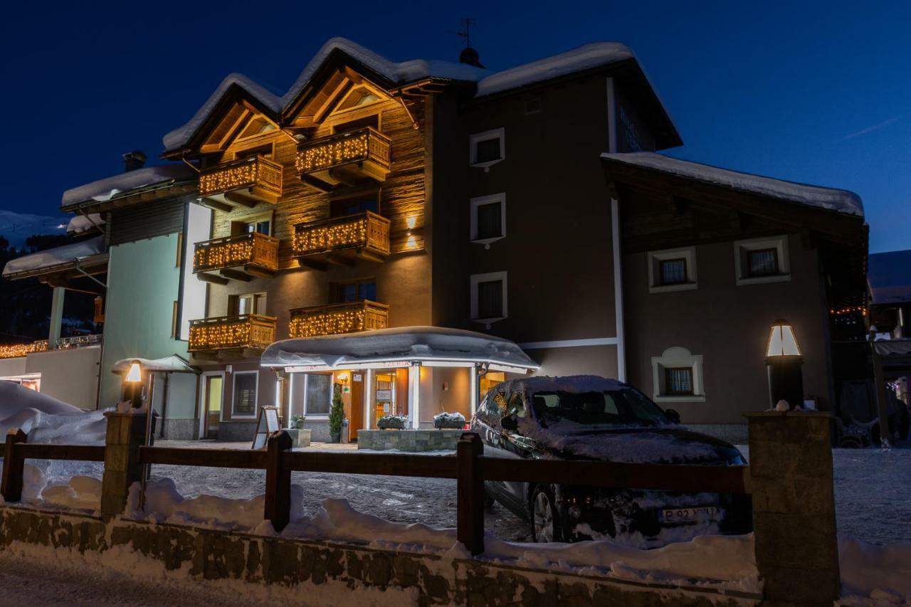 Hotel Centro's Livigno Esterno foto